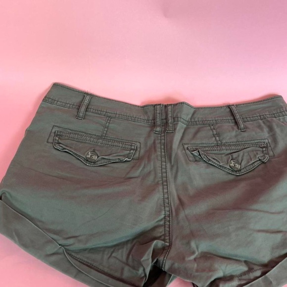 ❌SOLD-DEPOP❌ Garage Y2K Cargo Shorts - Picture 3 of 5